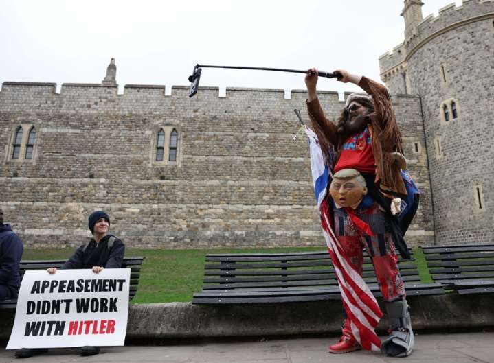 Los muros de Windsor silencian a seguidores de Trump y detractores en su visita de Estado