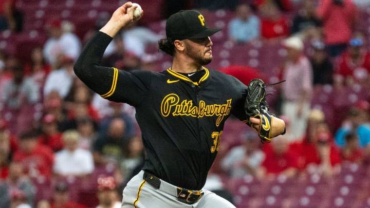 Paul Skenes strikes out 7 in no-decision in Pirates' victory