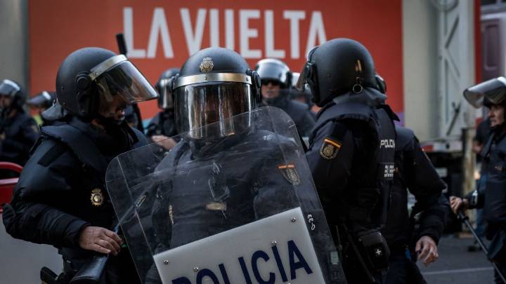 Spain's prime minister wants international sports ban for Israel