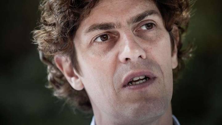 Lousteau acusó a Milei: "Bajó y subió retenciones en 72 horas y se endeudó al 700% anual en dólares"