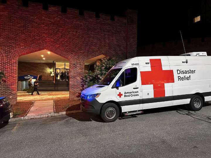 Suspect in custody in NH country club shooting that left 1 dead, several wounded