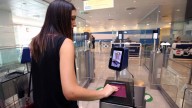 Adiós al sello en el pasaporte: los extranjeros que entren a España tendrán que hacerlo así a partir de este octubre