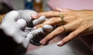 Estas son las sustancias tóxicas en esmaltes y geles que Europa ya prohibió
