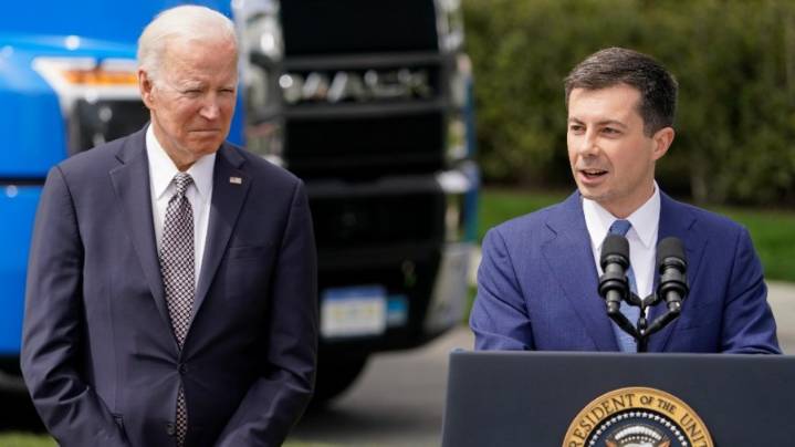 Buttigieg on new Harris book: Biden ‘should not have run’