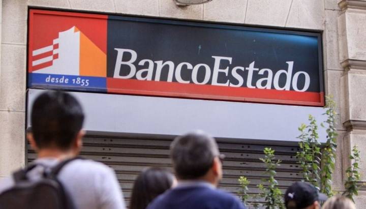 BancoEstado alertó sobre nueva estafa por comprobantes de transferencias falsos: "No te dejes engañar"