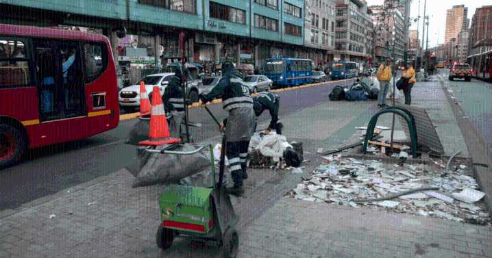Recogidas más de 1.400 toneladas de escombros y residuos voluminosos de calles de Bogotá durante septiembre