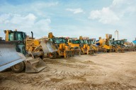 United Rentals: Solid Fundamentals Outweigh Short-Term Margin Pressures (NYSE:URI)