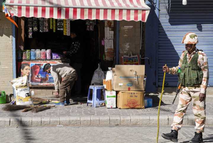 After Week-Long Curfew, Curbs Eased For Full Day In Leh; Markets Return To Life