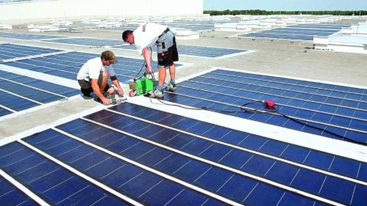 Las Rozas impulsa la instalación de casi 1.800 paneles fotovoltaicos en otros 15 edificios municipales