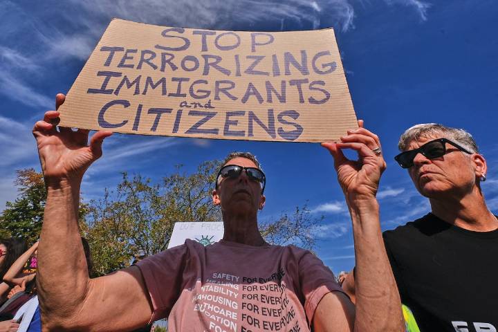 Opinion: Democrats blew it on immigration