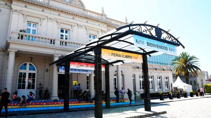 Comienza hoy la 15ª Feria del Libro de Santiago del Estero con una agenda cultural…