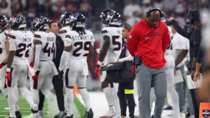DeMeco Ryans: What do we expect when we can't get ball in from goal line?