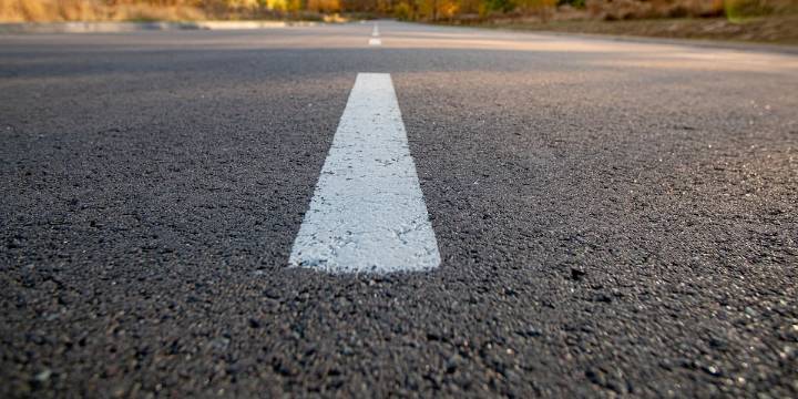 Vehicle fire blocks lane on northbound US