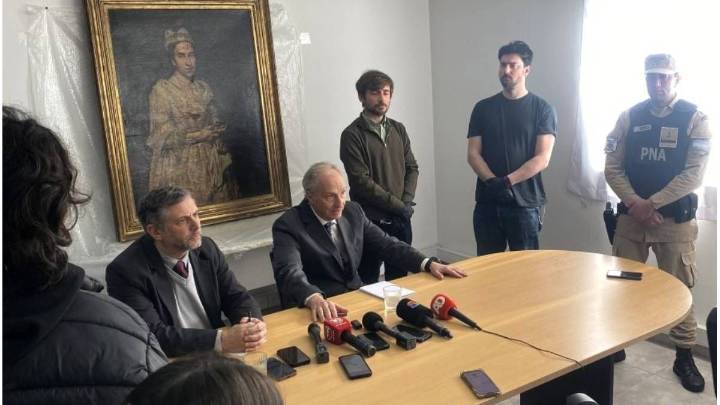 Entregaron la obra Retrato de una Dama, robada por un jerarca nazi