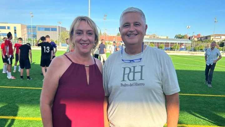 El fútbol canario presente en la reapertura del Camp Municipal de Benetússer, que había sido devastado en octubre por la DANA