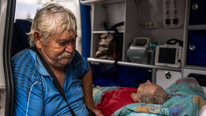 Russian glide bomb attack in eastern Ukraine kills 24 people collecting their pensions