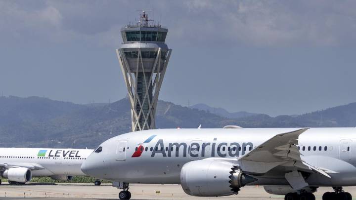 American Airlines condenada a pagar 9,3 millones de euros a un pasajero que sufrió un derrame cerebral en un vuelo a Madrid