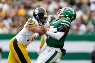 Jets’ fourth-quarter meltdown in loss to Steelers overshadows Aaron Glenn’s promising debut