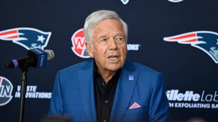 Robert Kraft agrees to sell New England Patriots minority stake in deal that values team at $9B