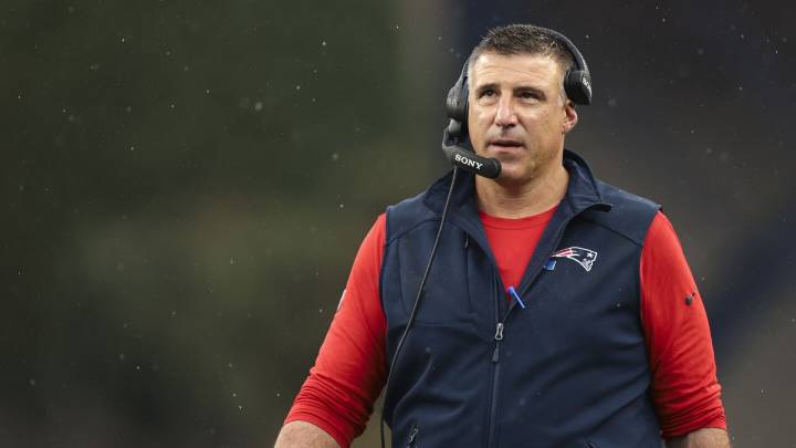 Mike Vrabel doesn't feel the weight of New England's recent struggles against Miami