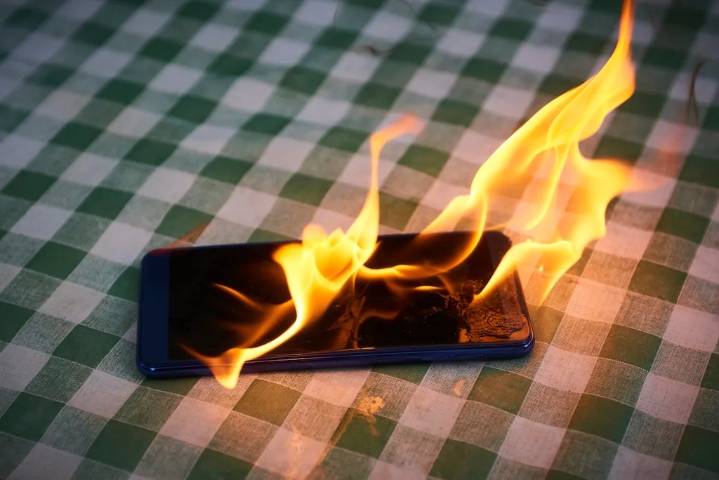 Más de 20 incendios por mal manejo de baterías de litio, ¿qué hacer?