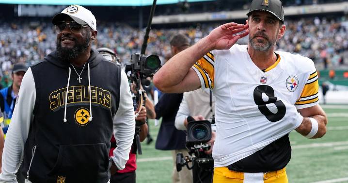 Aaron Rodgers "happy to beat everybody associated with the Jets"