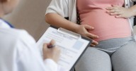What medical experts say pregnant women need to know about Tylenol, leucovorin and autism