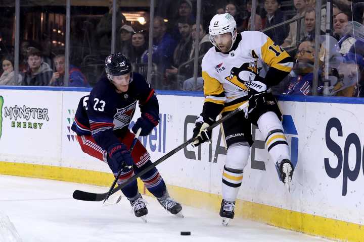 Pittsburgh Penguin Bryan Rust’s Point Projection for 25