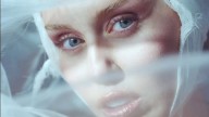 Miley Cyrus: cómo recrear su maquillaje icy siren de ‘Secrets’