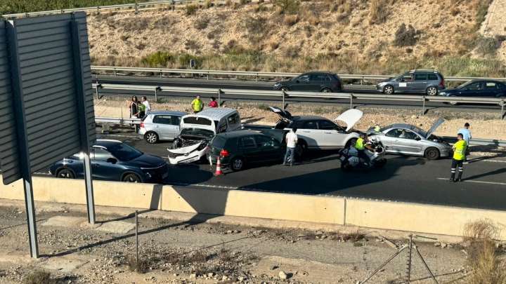 Cortada al tráfico la autovía A-30 sentido Albacete por un accidente de tráfico a la altura de Lorquí