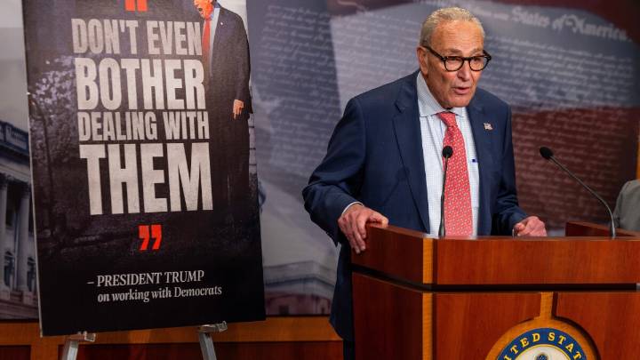 Top congressional leaders head to the White House ahead of shutdown deadline
