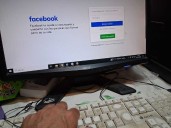 Absuelto de un delito leve por llamar "mala madre" a su ex pareja en redes sociales