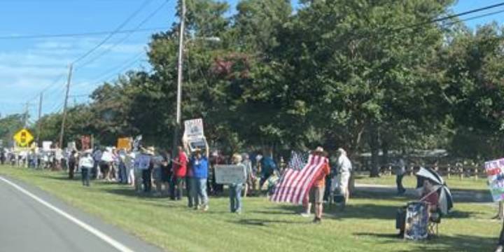 Hundreds gather for Workers Over Billionaires rally in Aiken