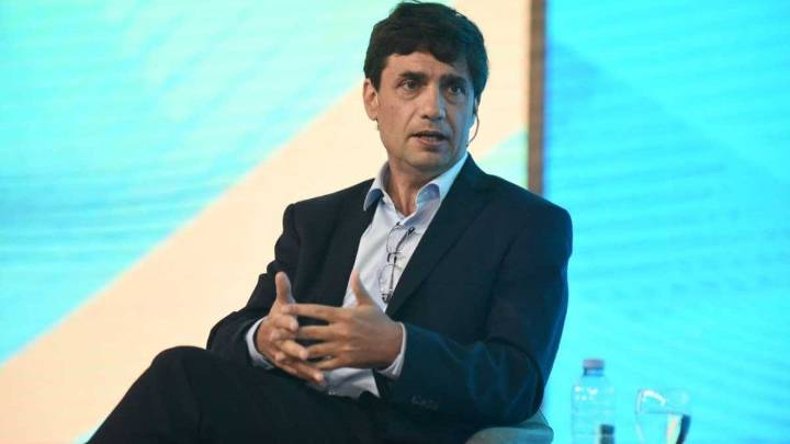 Hernán Lacunza advirtió por las limitaciones del plan económico de Javier Milei: "Tiene reservas negativas"
