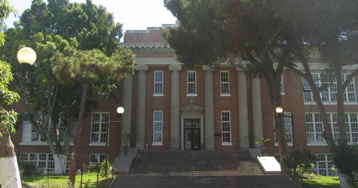 Sigue defensa de la Casa de la Cultura de la colonia Altamira