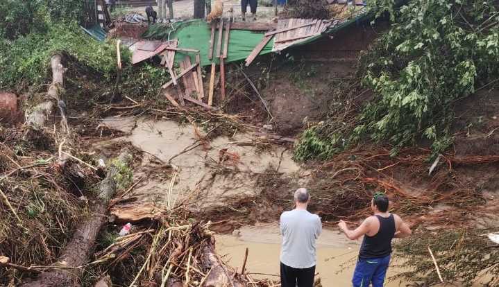 Vecinos de El Viso de San Juan "incomunicados" después de la DANA de 2023: "¿Competencia de quién? Dos años más tarde, seguimos sin puente"