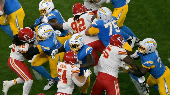 Chargers dominate first half but lead Chiefs only 13