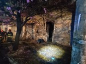 Tragedia en Córdoba: un abuelo y dos nietos murieron en un incendio