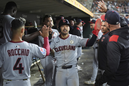 Guardianes vencen 7-5 a Tigres con cuatro hits extrabases en la décima