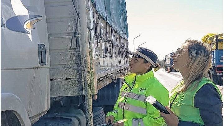 Casi 200 conductores profesionales resultaron positivos de alcoholemia en rutas de Santa Fe: el 95% eran camioneros