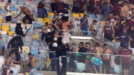 Fotos y videos: los serios incidentes entre hinchas de Lanús y la policía brasileña en el Maracaná