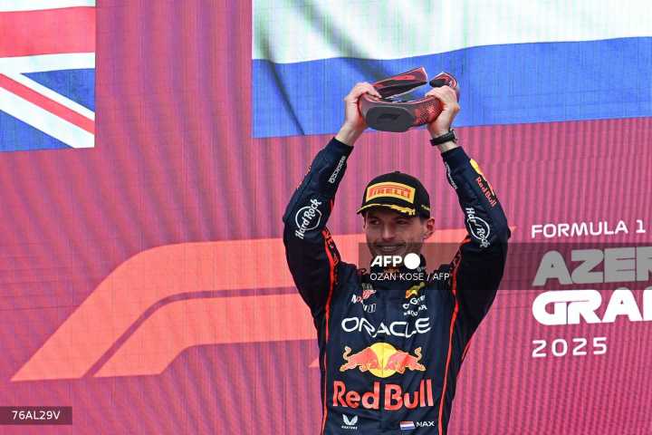 Verstappen impone su ley en Azerbaiyán, Piastri se retira tras accidente