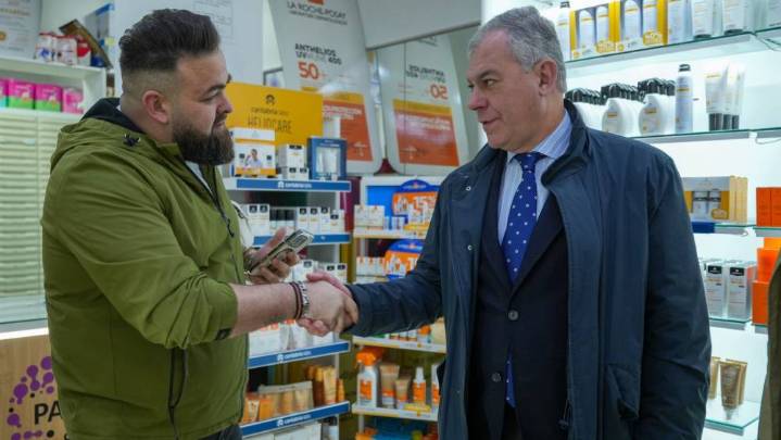 Sevilla activa dos millones de euros en ayudas al comercio local