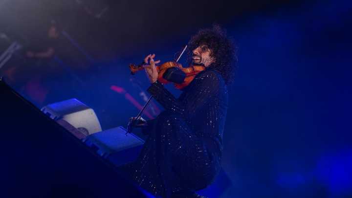 El violinista Ara Malikian habla de su relación con la música y la belleza que puede transmitir el arte