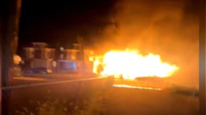N.J. police officers, Good Samaritan aided in rescues during fire that destroyed 7 homes