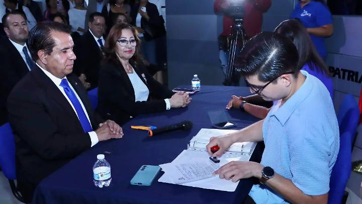 Único registro en León: Toño Guerrero se postula para encabezar el comité municipal del PAN