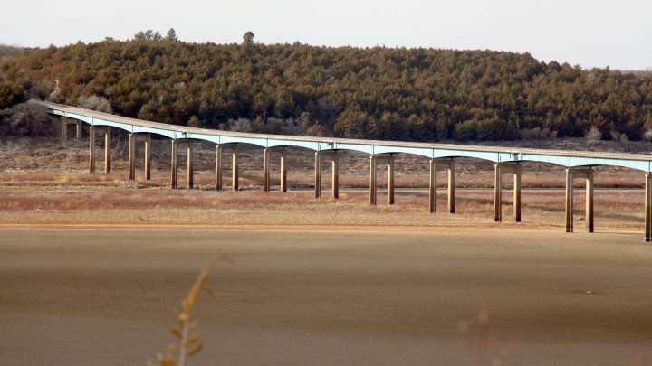 Engineers fighting to bring back Tuttle Creek Lake