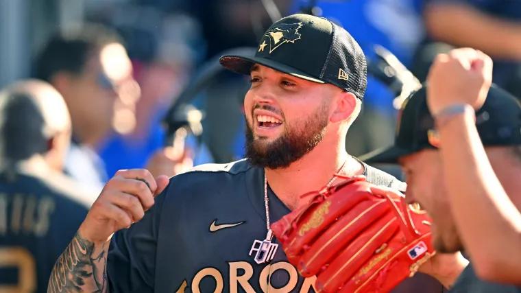 Braves add former Cy Young finalist after dumping by Blue Jays