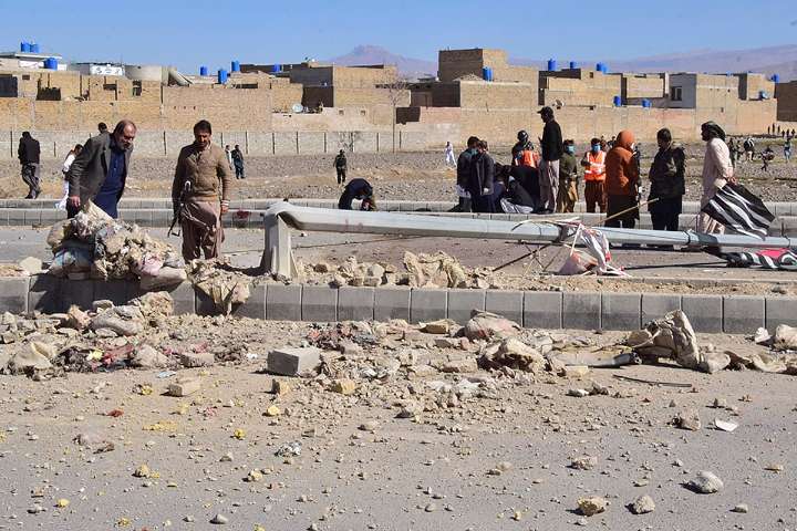 Deadly Car Bombing Rocks Quettad, Pakistan