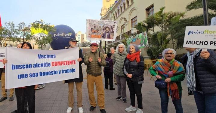 Vecinos de Miraflores protestan en contra de pileta cibernética de alcalde Carlos Canales: “Es un locura, es totalmente innecesaria”